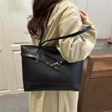 کیف کمر بندی زنانه yar۴۹۰ ضمانت اصالت کالا