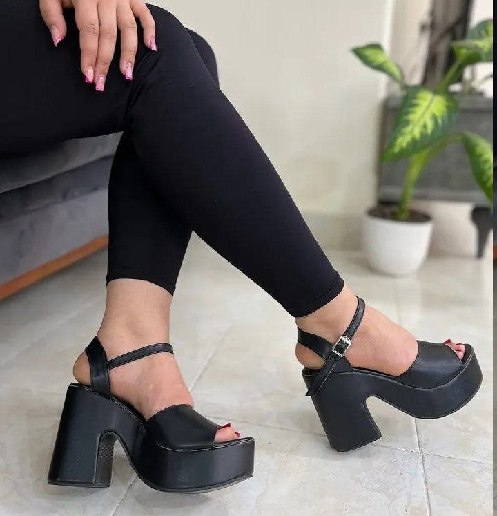 صندل فشن لژدار زنانه کد naz587 سایز ۳۶ تا ۴۰ ضمانت اصالت کالا
