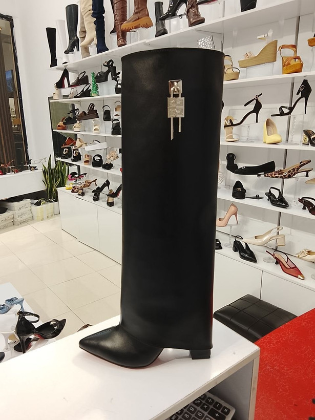 بوت شلواری جی وان چی کد naz261 از سایز ۳۷ تا ۴۰ ضمانت اصالت کالا