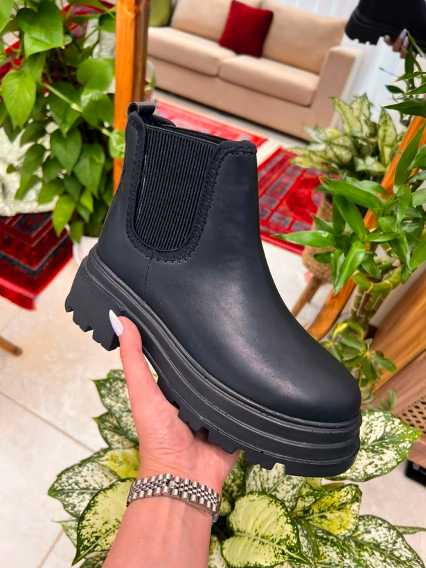 نیم بوت کشی اسپرت زنانه کد naz154 سایز ۳۷ تا ۴۰ ضمانت اصالت کالا